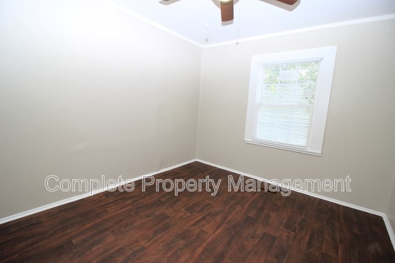 Birmingham Condo: 449 7th Street West - 1