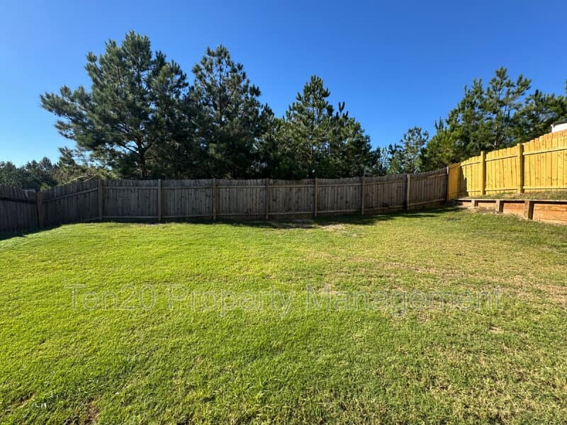 Phenix City House: 318 Irish Lane