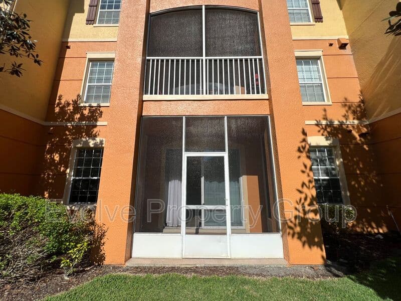 Orlando House: 8775 Sartori St.