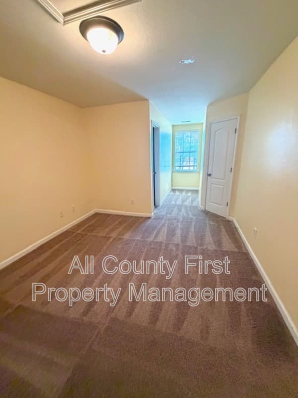 Lithonia House: 1368 Rogers Trce