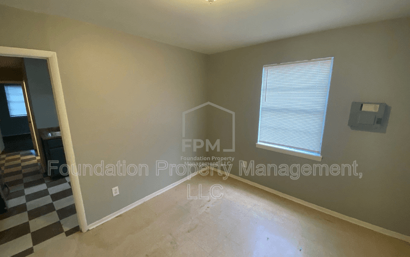 Memphis Condo: 1912 Hubert Avenue