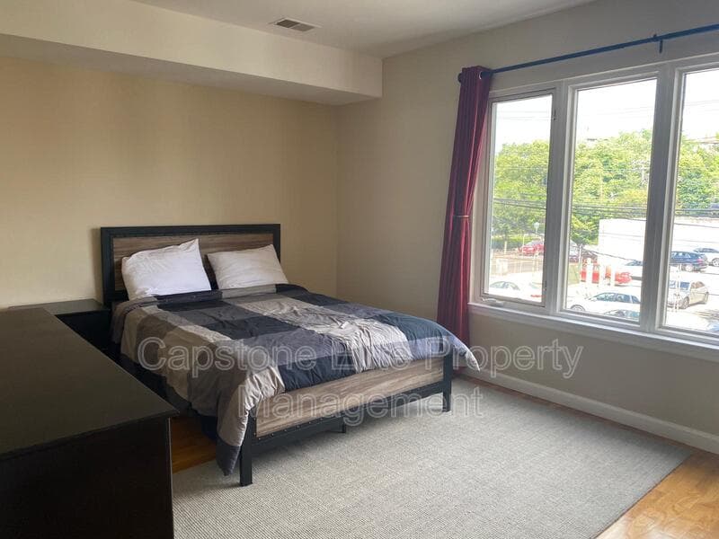 Newark Condo: 141-143 Norfolk Street - 3 - 1 Standard Front