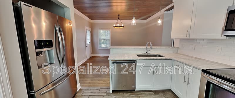 Atlanta House: 54 Hatcher Ave SW