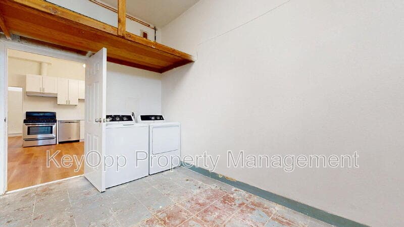 San Francisco Condo: 239 Brighton Avenue