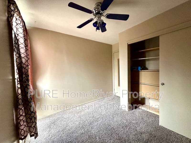 Omaha Townhome: 1631 N 109th Plz