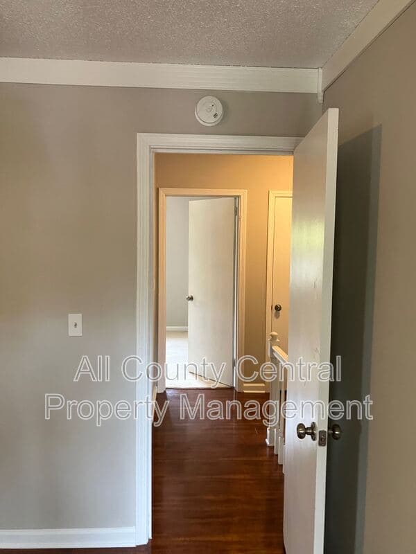 Birmingham House: 2286 Cheshire Dr