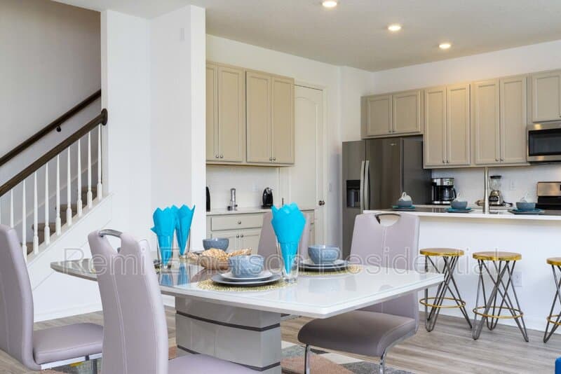 Davenport Townhome: 624 Benoi Drive