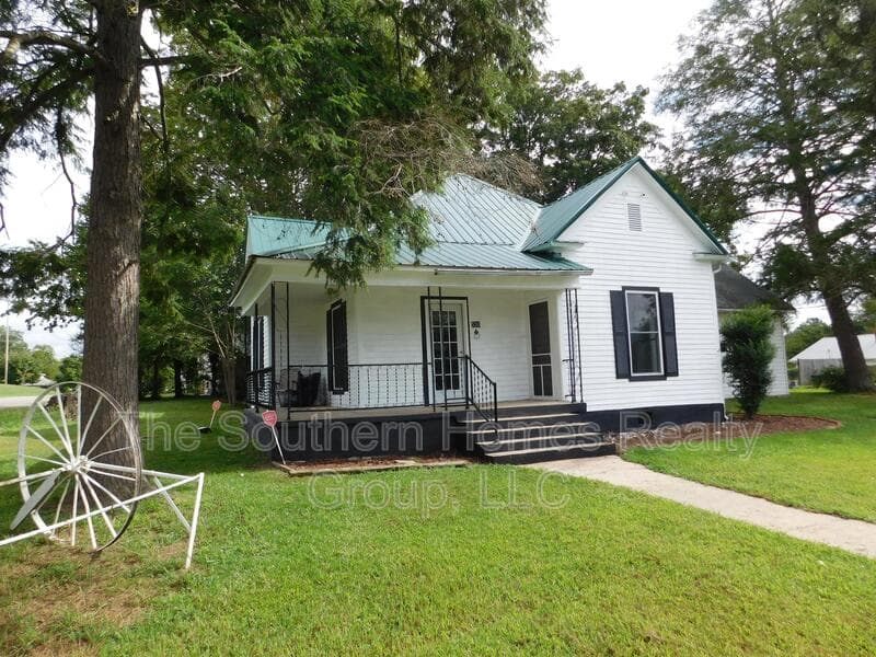 Etowah House: 530 6th Street