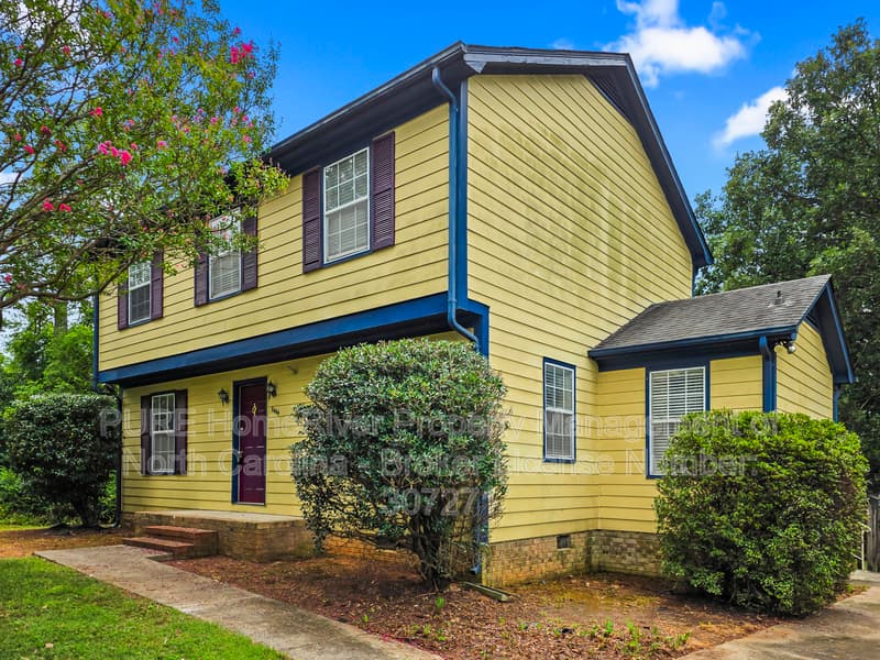 Mint Hill House: 9444 Stately Oak Ln