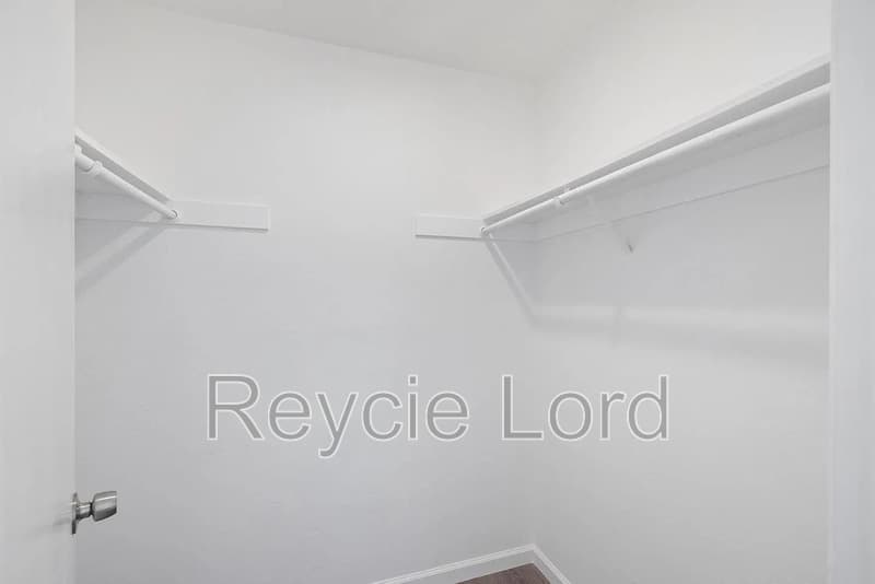 San Bruno Condo: 410 Boardwalk Ave