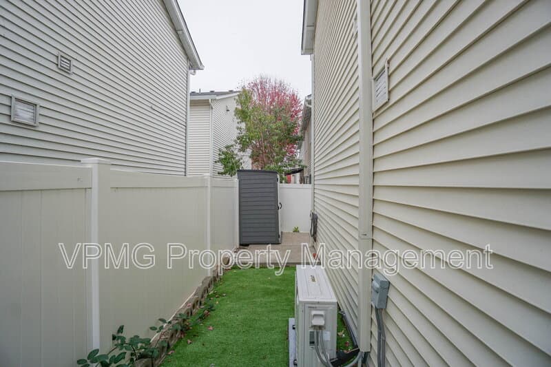 Vancouver Townhome: 7808 NE 60th St
