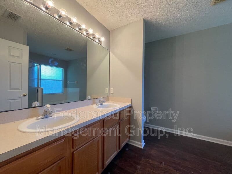 JACKSONVILLE House: 9374 DANIELS MILL DRIVE