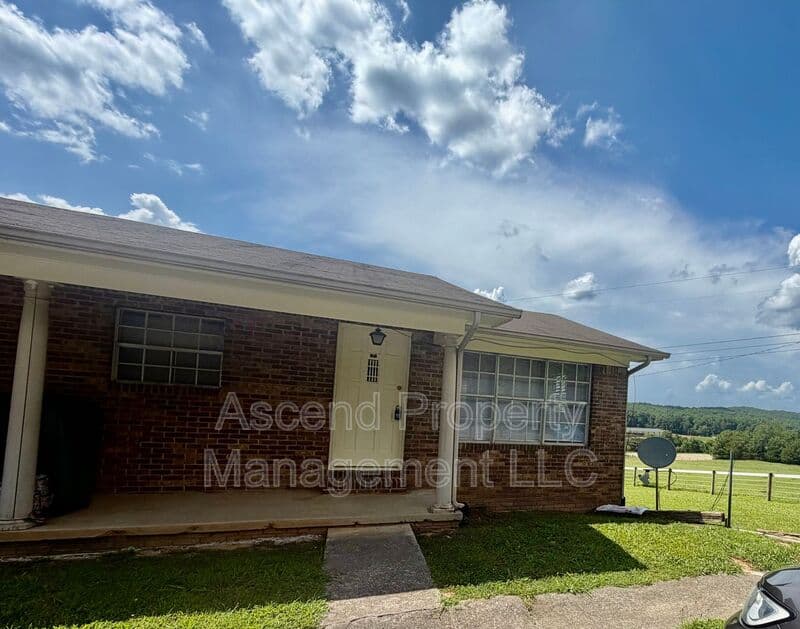 McDonald Condo: 582 Withrow Rd