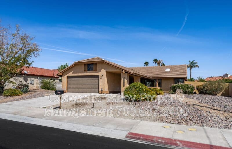 Palm Desert House: 43922 Warner Trail