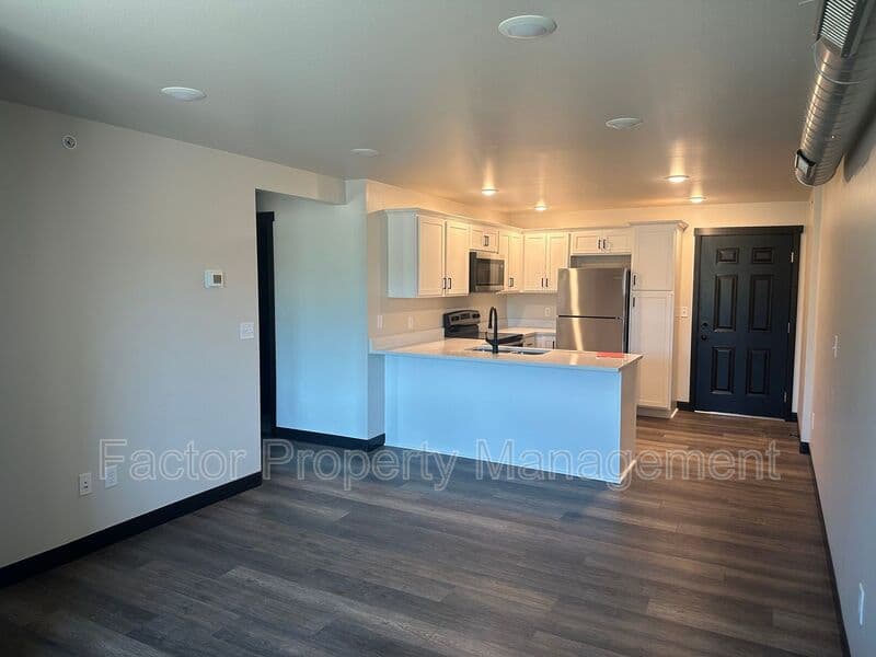 North Mankato Condo: 1111 Range St