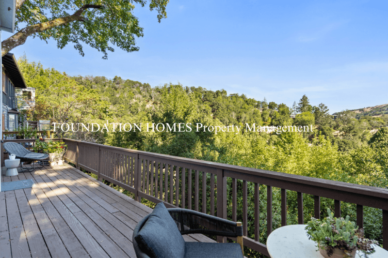 Fairfax House: 223 Scenic Rd.