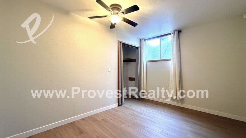 Victorville House: 13043 4th Ave