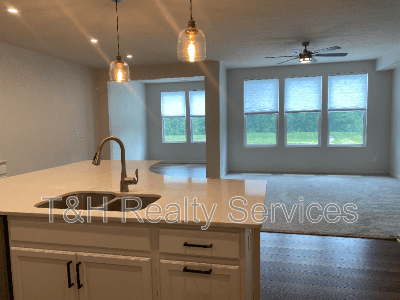 Fishers House: 14073 Tenbury Way