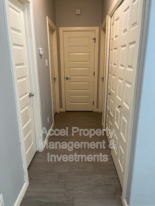 Edinburg Condo: 413 Downing Ave.