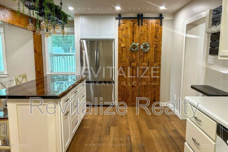 Mobile House: 1480 Repoll Rd