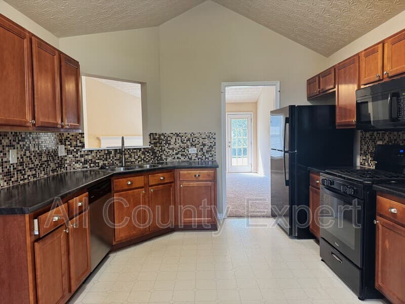 Lawrenceville House: 1277 Poison Oak Ct