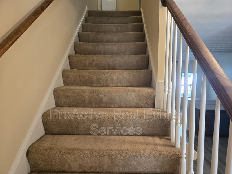 Chesapeake Condo: 2008 Paramont Ave