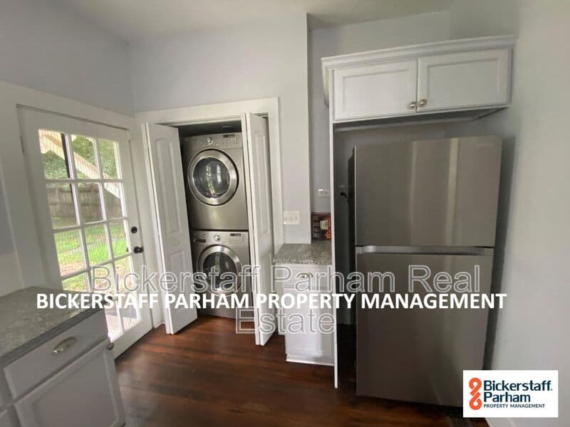 Columbus House: 1417 20th St
