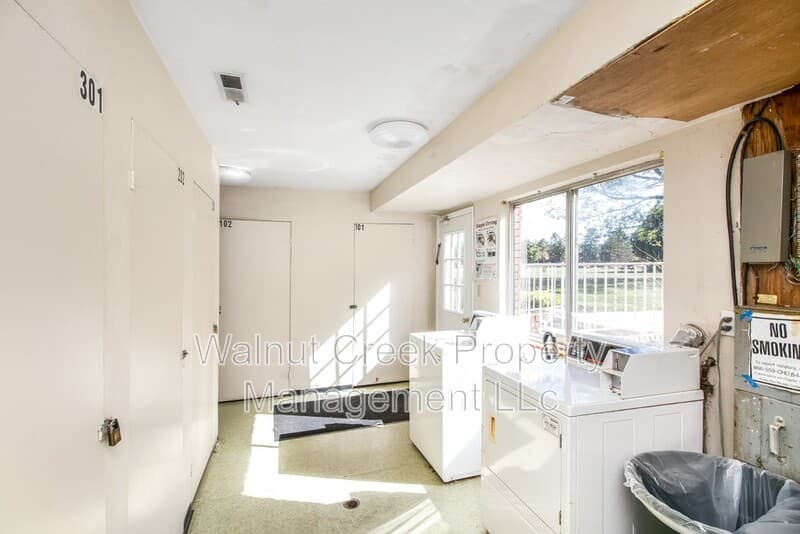 Lorain Condo: 2104 Tower Blvd