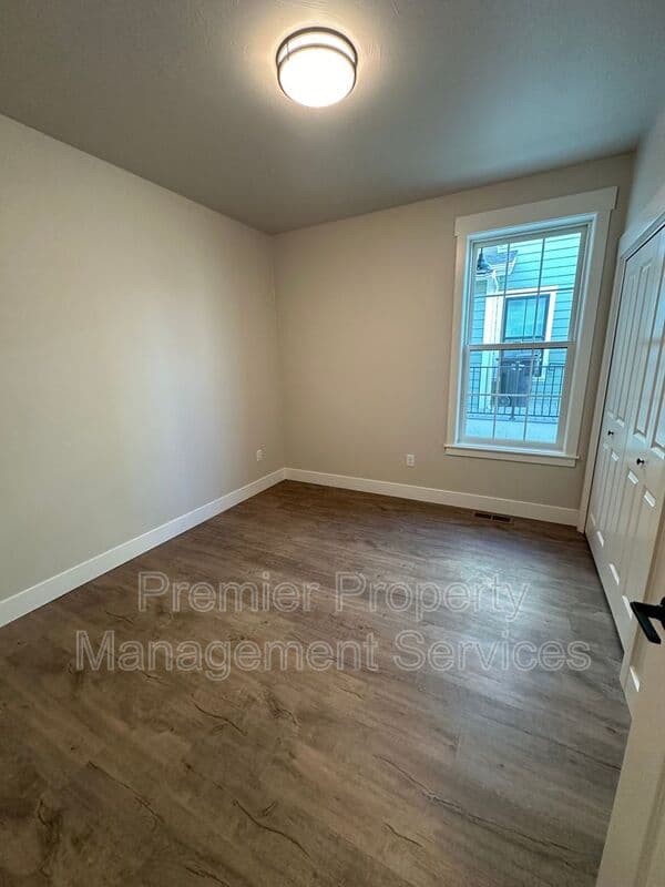 Billings Apartment: 6023 Elysian Road