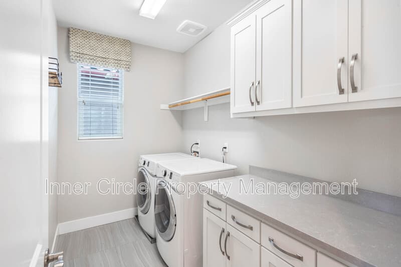 Brentwood House: 376 Bougainvilla Drive