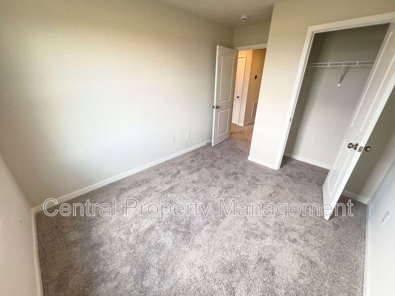 Spartanburg House: 6018 Tavener Drive