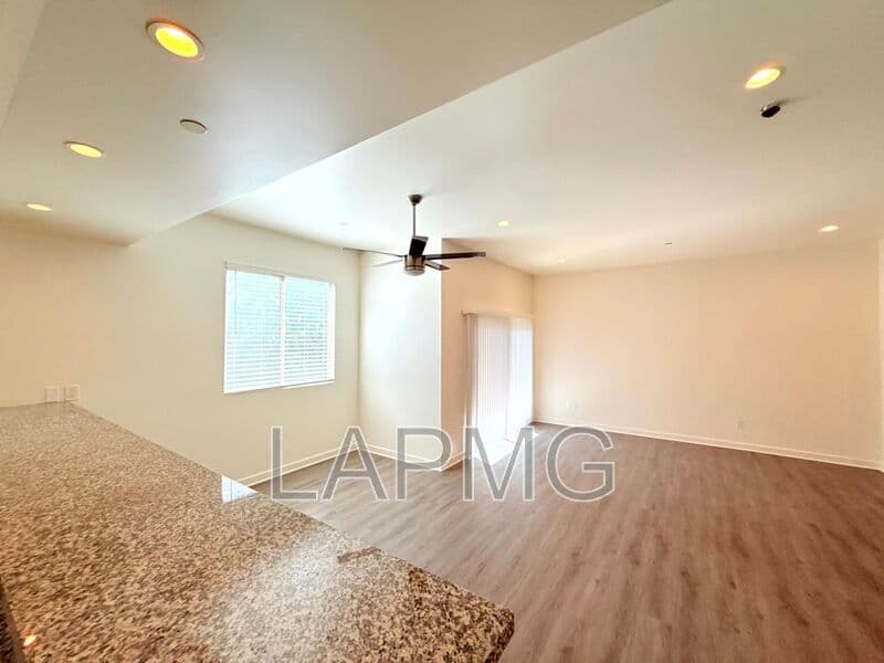 Van Nuys House: 6428 Woodley Avenue