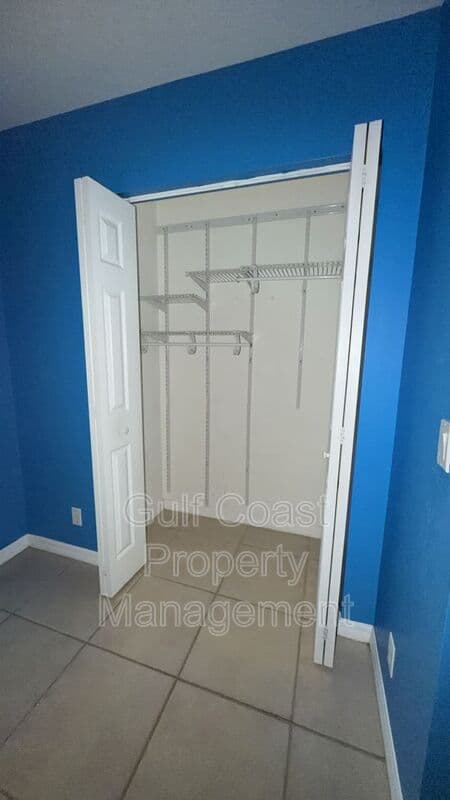 Bonita Springs House: 11652 PAWLEY AVE