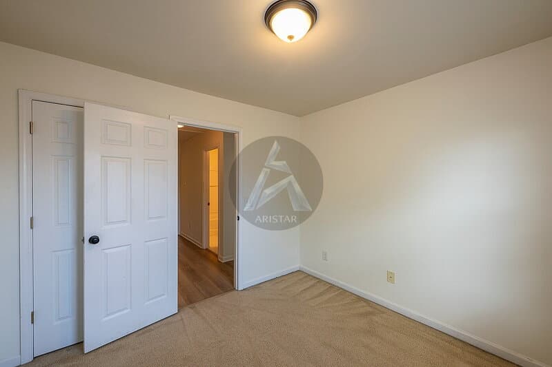 Kennesaw House: 1440 Dolcetto Trce