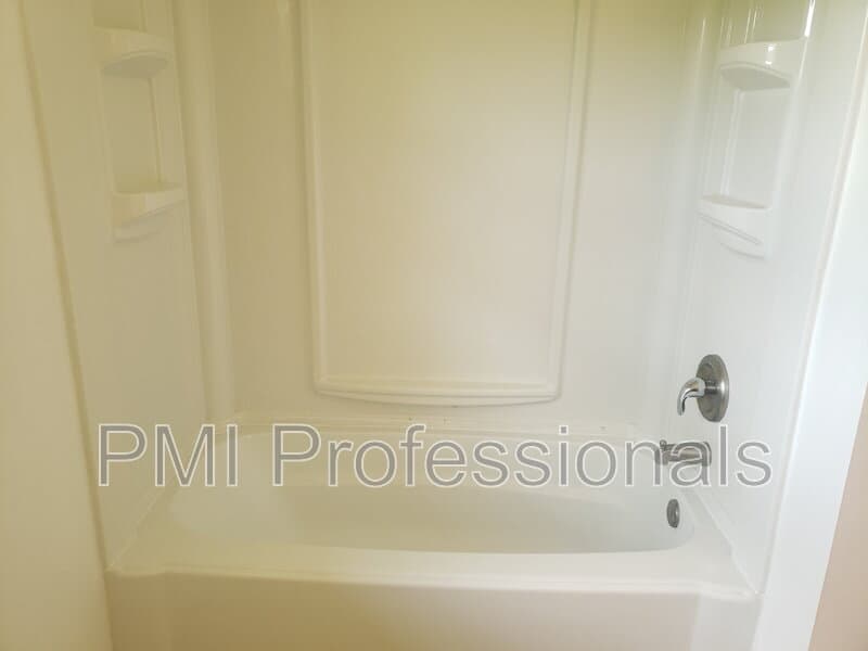 Murfreesboro House: 2988 Parkwood Drive