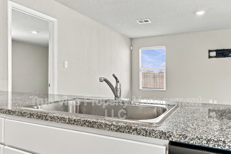 San Antonio House: 6414 Ignacio Ct
