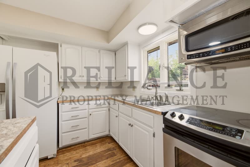 Wichita House: 9923 West Binter Lane