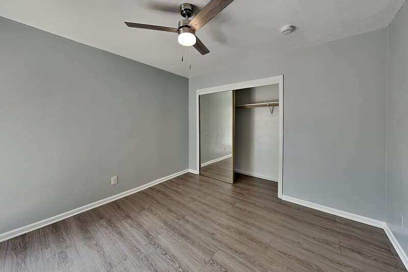 Cedar Hill House: 420 Dollins St