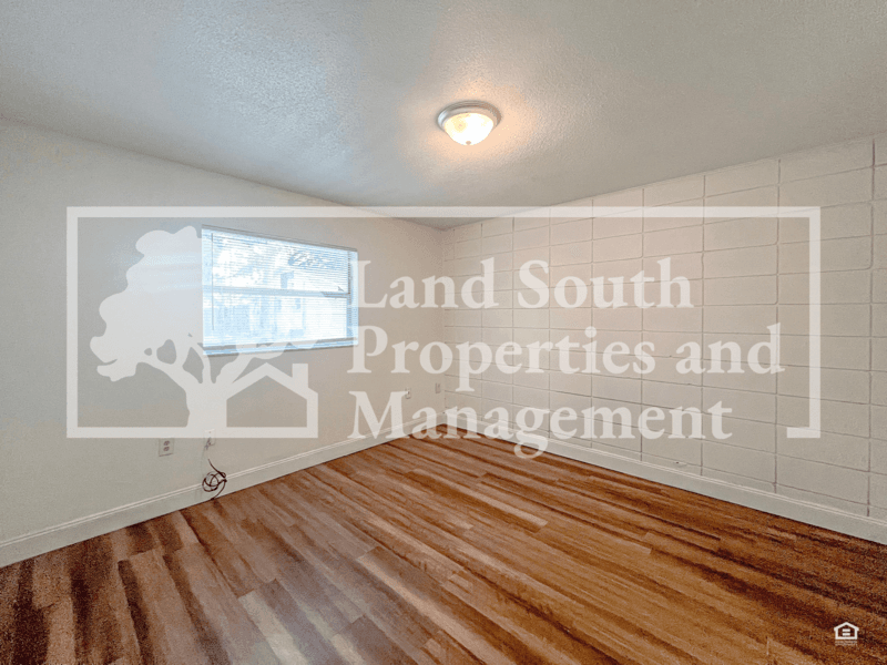 Lakeland House: 817 W. Carole Street