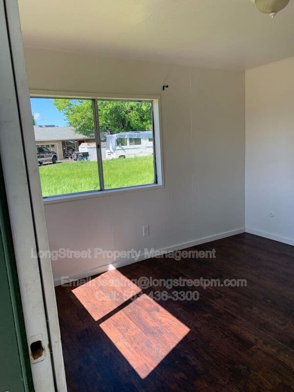 Corvallis House: 2425 SW Pickford