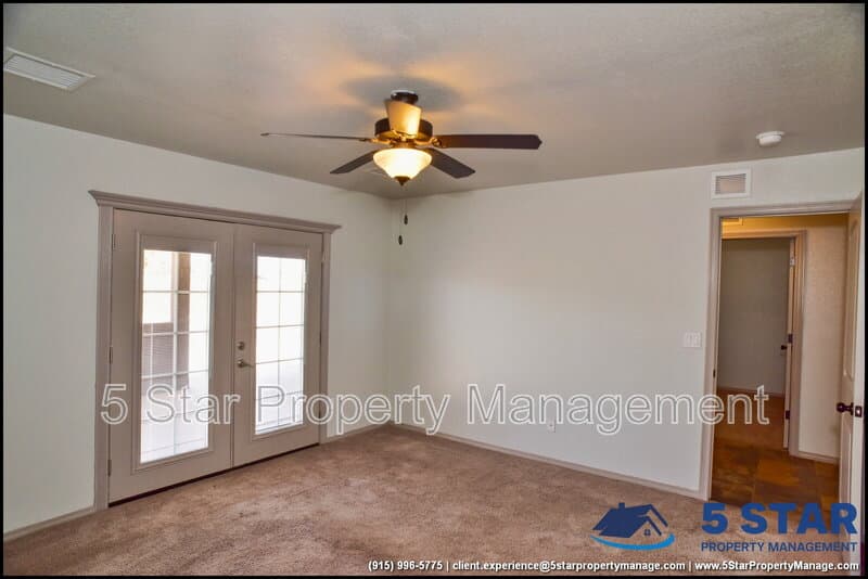 Socorro House: 703 Lt Joe Magellanes Road !!