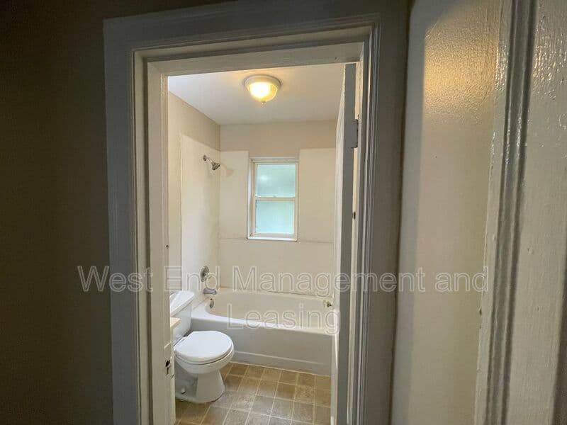 Webster Groves House: 909 Cornell Ave
