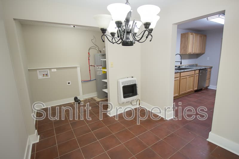 Athens House: 2590 Danielsville Rd