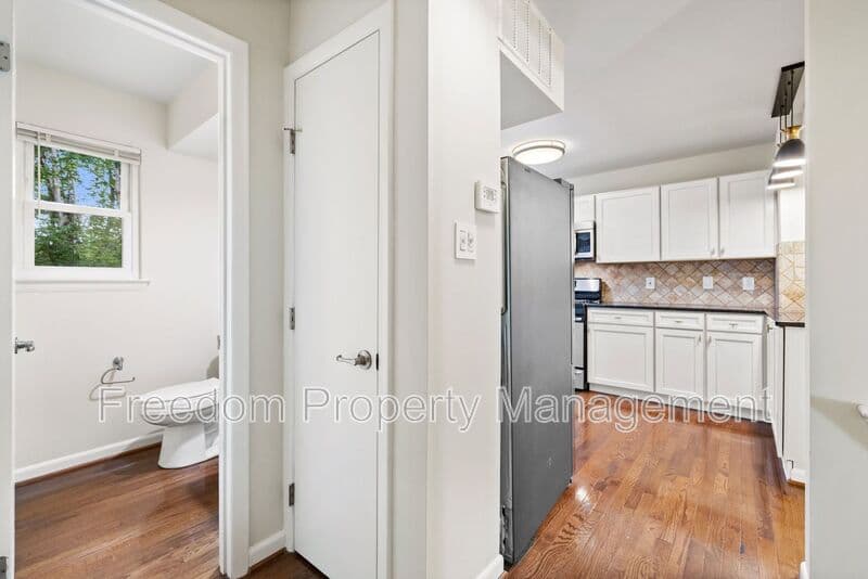 Woodbridge House: 5256 Sudberry Ln
