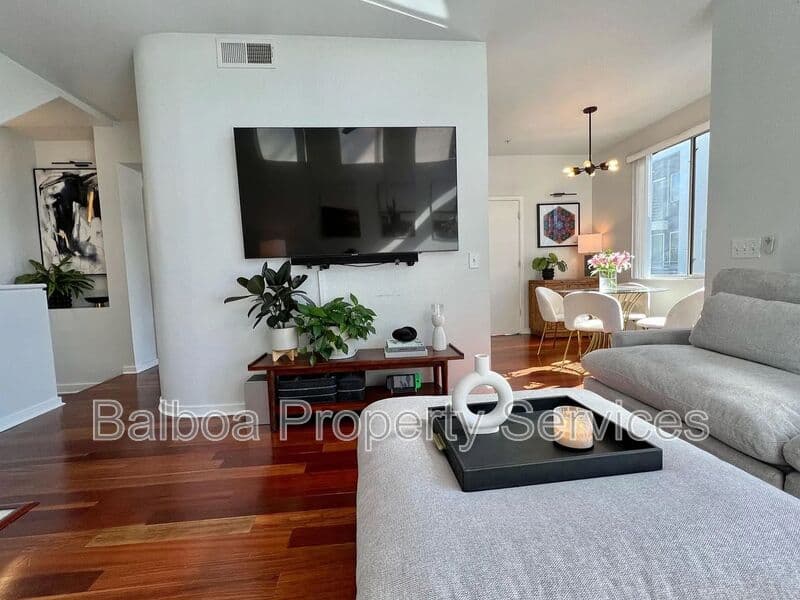 Phoenix Townhome: 3633 N 3rd Ave