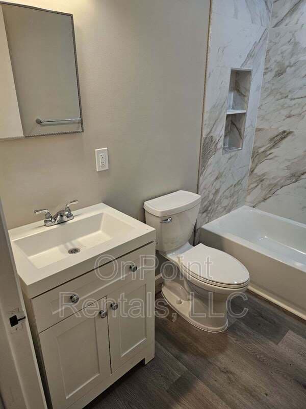 Redford Charter Township House: 26926 Dover