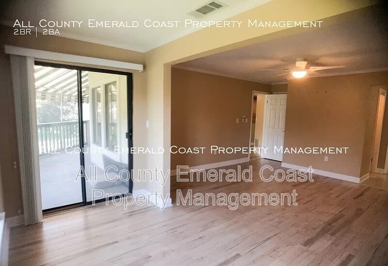 Niceville Condo: 206 Westlake Ct