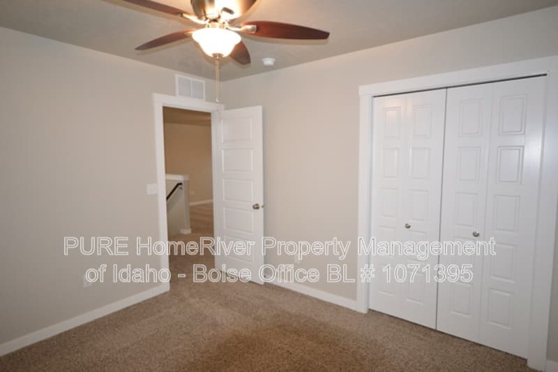 Meridian House: 629 N Manship Ave