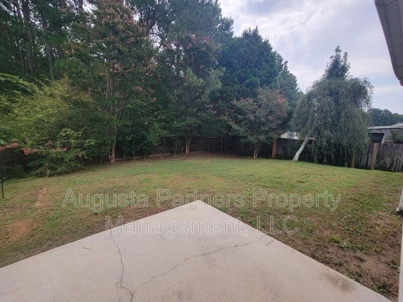 Evans House: 481 Connemara Trl