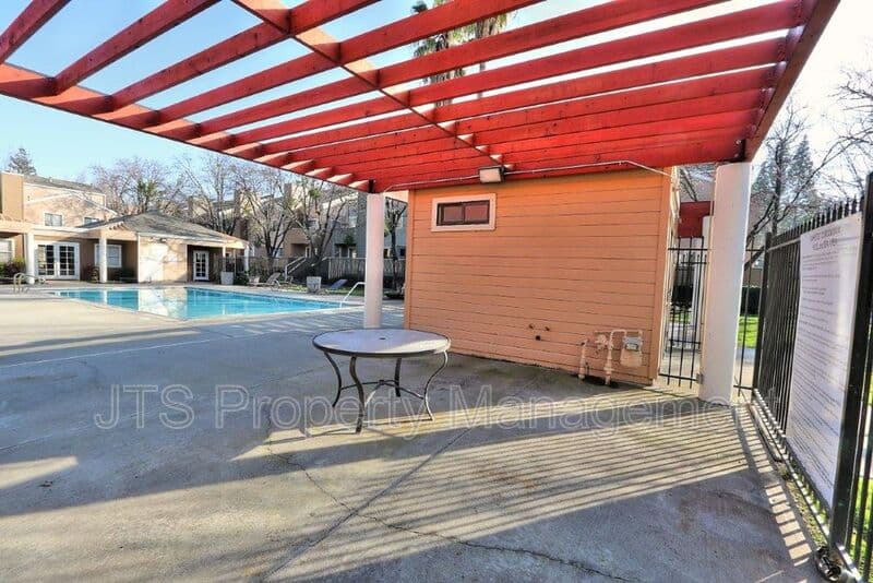 Sacramento Condo: 1019 Dornajo Way